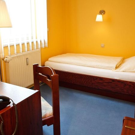 Landhotel Zum Pottkuchen Kalbe  Εξωτερικό φωτογραφία