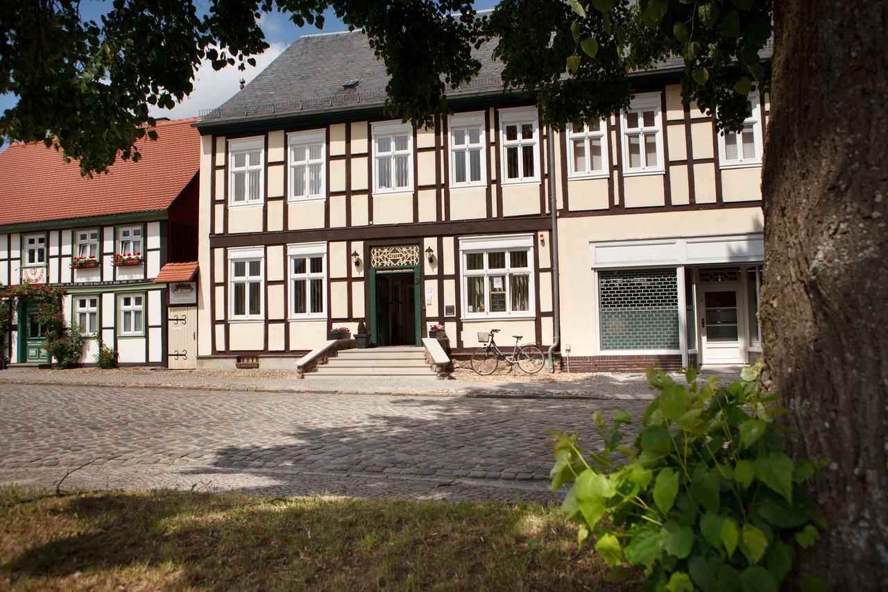 Landhotel Zum Pottkuchen Kalbe  Εξωτερικό φωτογραφία